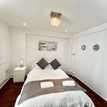 Canary Wharf Holiday Rooms 伦敦 外观 照片