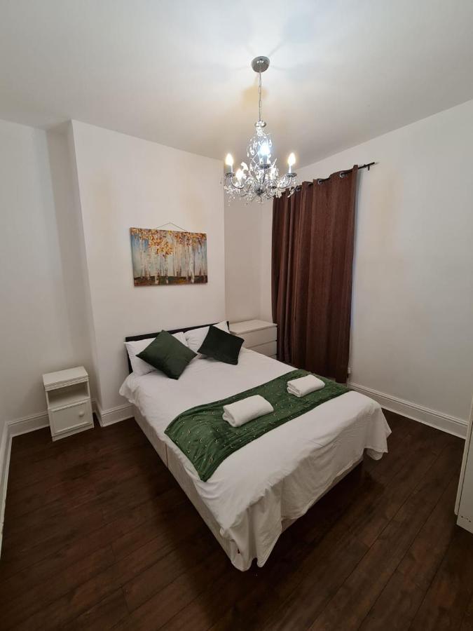 Canary Wharf Holiday Rooms 伦敦 外观 照片