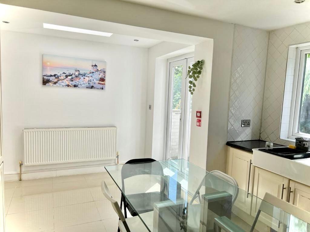 Canary Wharf Holiday Rooms 伦敦 外观 照片