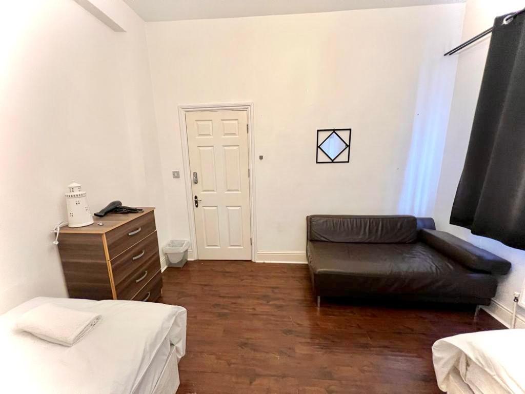 Canary Wharf Holiday Rooms 伦敦 外观 照片